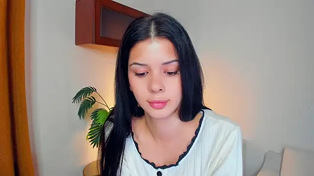 Snapshot of JoCauterucci chatting on 10/02/25, 06:53 JoCauterucci online show from 10/02/25, 06:53