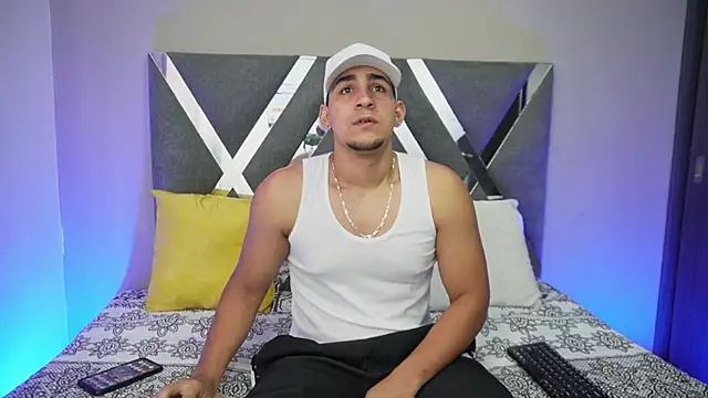 massimo vidal  online show from 10/07/25, 12:57