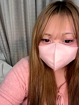 Chua-chan online show from 10/23/25, 05:01