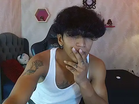 bull cam online show from 11/12/25, 05:13