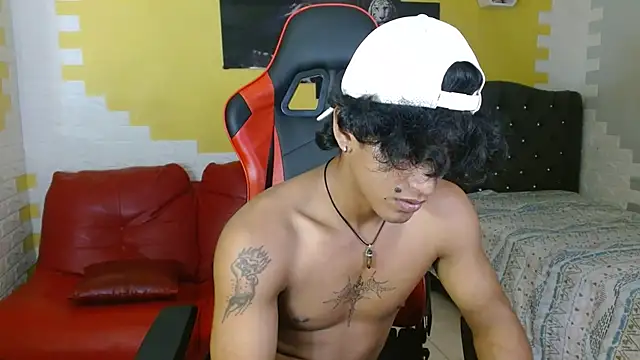 bull cam online show from 11/16/25, 06:57