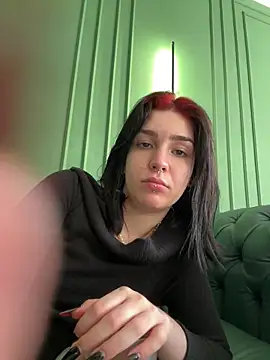 Snapshot of VampyScarlet chatting on 09/18/25, 05:20 VampyScarlet online show from 09/18/25, 05:20