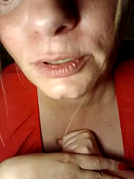 Snapshot of LeoGirlOh chatting on 09/18/25, 09:28 LeoGirlOh online show from 09/18/25, 09:28