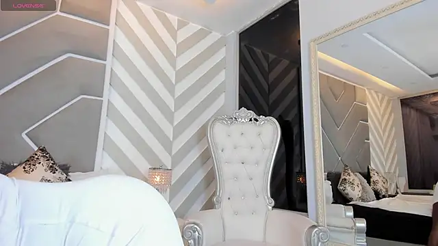 Snapshot of MissMahala_ chatting on 09/20/25, 08:10 MissMahala online show from 09/20/25, 08:10