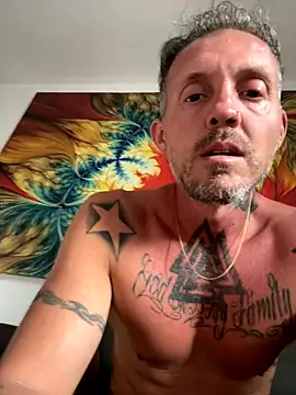 Snapshot of MagicLex1 chatting on 10/03/25, 10:18 MagicLex1 online show from 10/03/25, 10:18