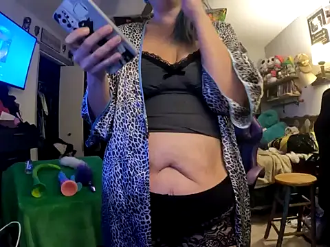 R4inbowK1tty online show from 11/20/25, 05:40