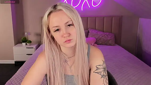 Joyce Howard online show from 10/24/25, 02:30