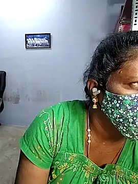 umashreetamil online show from 10/21/25, 04:19