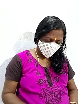 umashreetamil online show from 10/26/25, 02:56