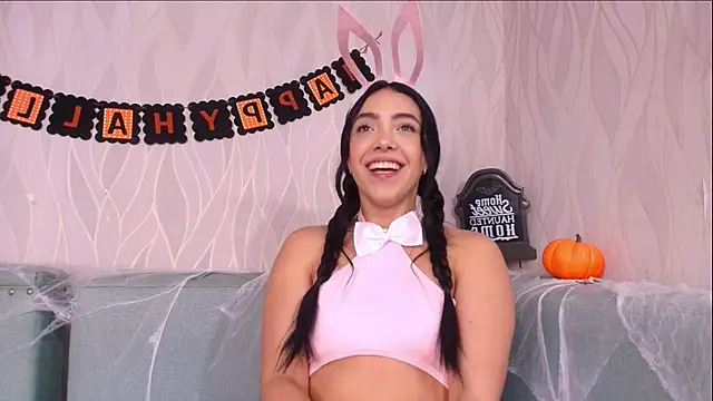 mia scot online show from 10/30/25, 11:55