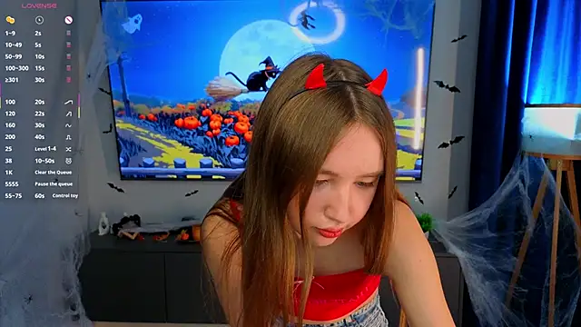 ElfredaTupy online show from 11/11/25, 07:47