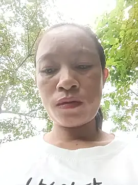 simi-lucy online show from 10/01/25, 01:22