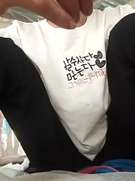 simi-lucy online show from 11/15/25, 06:55