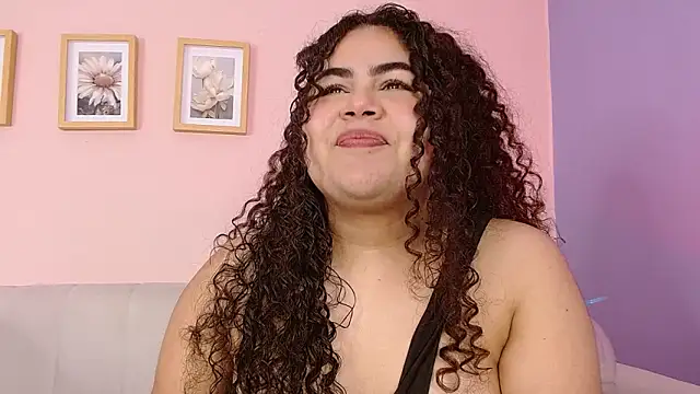 lourdes moon22 online show from 10/20/25, 01:22