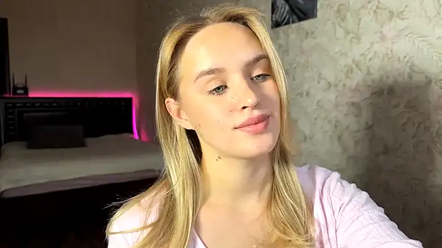 ElisabetLorney online show from 10/10/25, 07:18