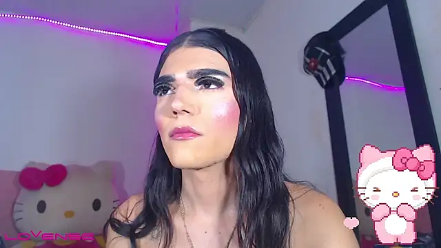 valentinat fun online show from 10/26/25, 08:20