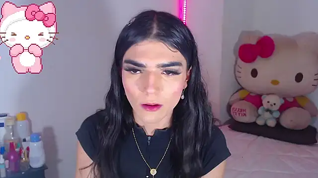 valentinat fun online show from 10/31/25, 06:03