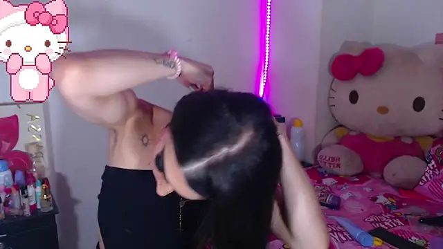 valentinat fun online show from 11/18/25, 11:48