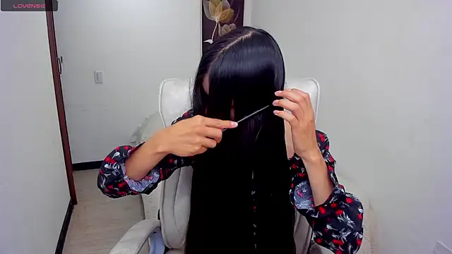 alexia dusan online show from 09/26/25, 10:36