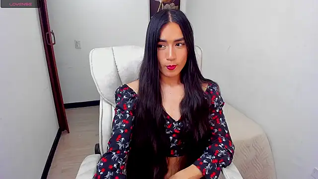 alexia dusan online show from 10/08/25, 10:18