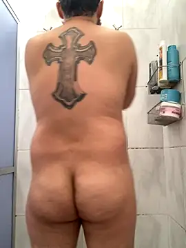 Snapshot of Alone1983 chatting on 10/15/25, 11:10 Alone1983 online show from 10/15/25, 11:10