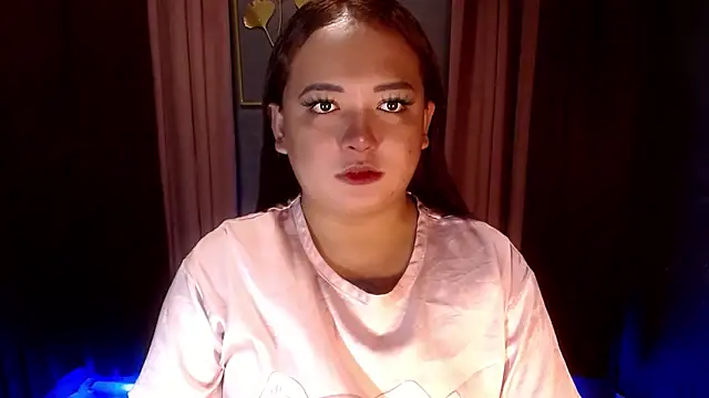 Snapshot of wetasianhugecock chatting on 09/21/25, 09:05 wetasianhugecock online show from 09/21/25, 09:05