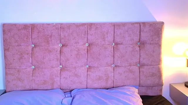 Ares Alpha online show from 10/09/25, 04:05