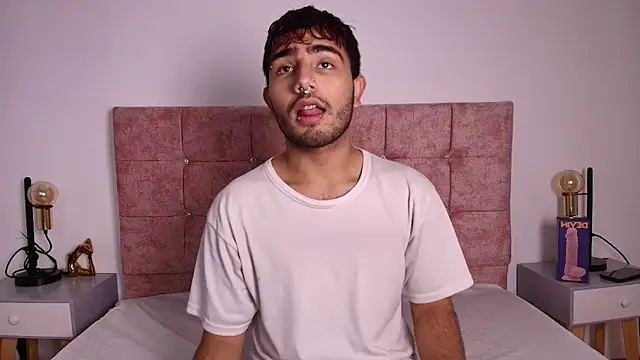 Ares Alpha online show from 10/27/25, 06:45