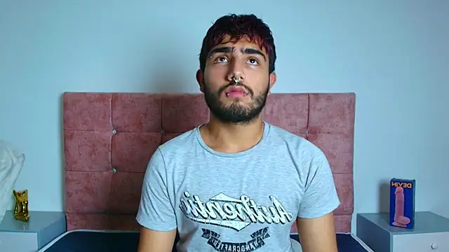 Ares Alpha online show from 11/12/25, 09:03