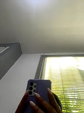 Isabella-2709 online show from 10/17/25, 02:08