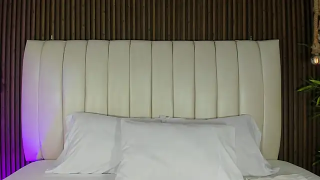 AliHamilton online show from 10/20/25, 10:43