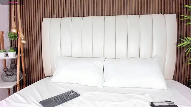 AliHamilton online show from 10/29/25, 11:17