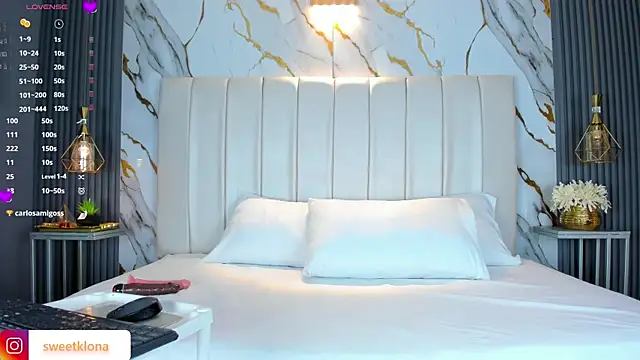 AariaLove online show from 11/20/25, 05:56