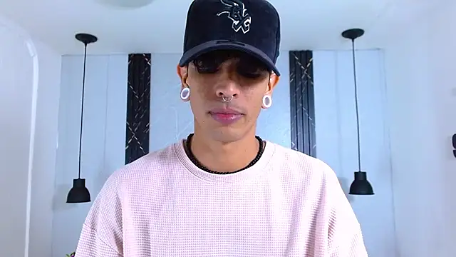 Franvill Trato online show from 10/29/25, 07:15