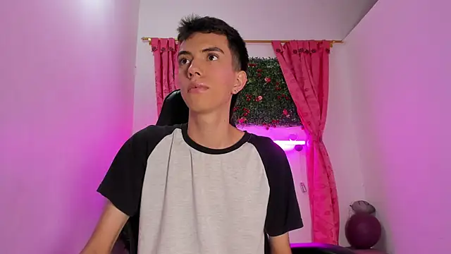 dylan 202520  online show from 09/30/25, 11:37