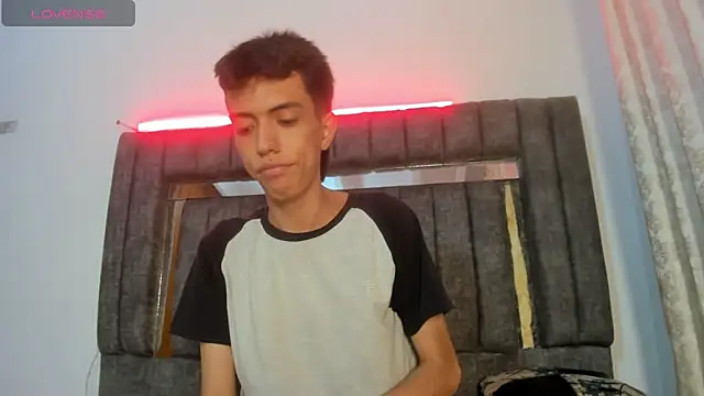 dylan 202520  online show from 11/19/25, 11:32