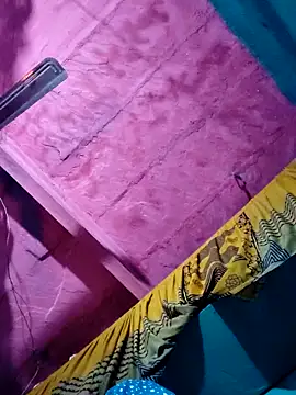 Pooja750 online show from 11/18/25, 05:39