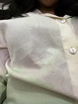 seemujaan online show from 10/28/25, 02:15