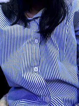 seemujaan online show from 10/28/25, 02:20