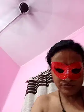 Snapshot of Gullapi chatting on 10/18/25, 04:30 Gullapi online show from 10/18/25, 04:30