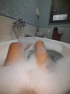 gigilola84 online show from 10/09/25, 04:38