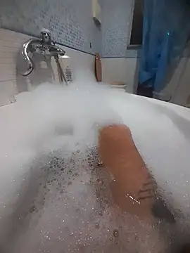 gigilola84 online show from 11/01/25, 06:43