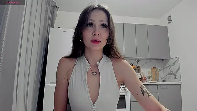 Miriamleroy  online show from 11/06/25, 10:54