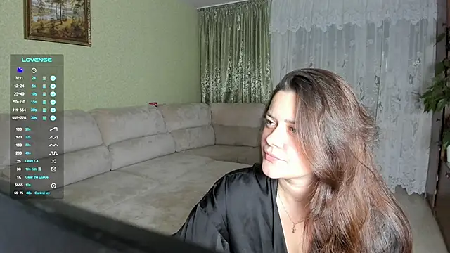 Snapshot of bloomwithmary chatting on 09/28/25, 07:52 bloomwithmary online show from 09/28/25, 07:52