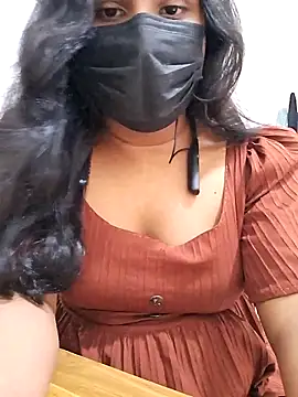 BeautyGirl sara online show from 10/16/25, 07:53