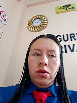 Snapshot of Hannah-colx chatting on 09/20/25, 02:07 Hannah-colx online show from 09/20/25, 02:07