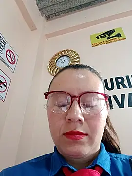 Hannah-colx online show from 10/17/25, 04:53