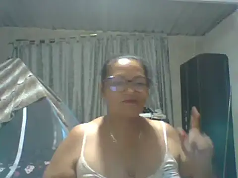  Cristal online show from 10/19/25, 02:56