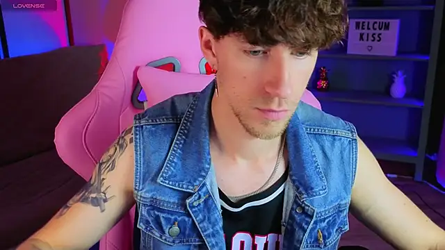 mark caron online show from 10/19/25, 08:20