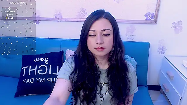 Snapshot of Eva_Roussell chatting on 09/14/25, 04:44 Eva Roussell online show from 09/14/25, 04:44